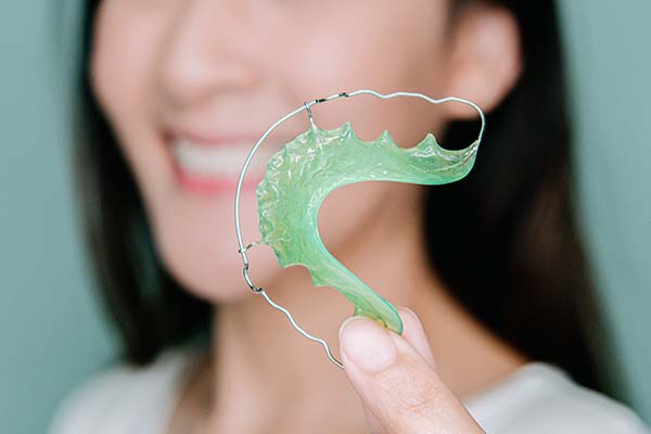 Tips From an Orthodontist for Using Retainers After Treatment from Valley Ranch Orthodontics in Irving, TX